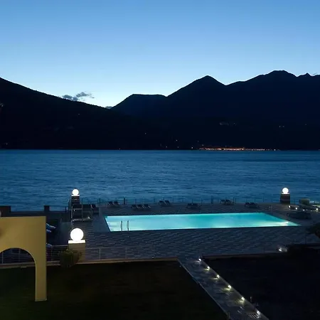 Contemporary 2 Bed With Pool And Jacuzzi דירה *