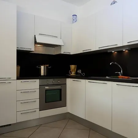 דירה Contemporary 2 Bed With Pool And Jacuzzi קנרו ריביירה