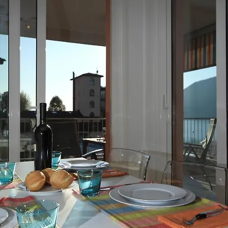 Contemporary 2 Bed With Pool And Jacuzzi